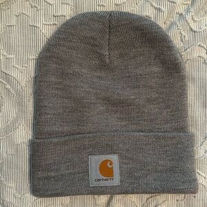Grey Carhartt beanie.